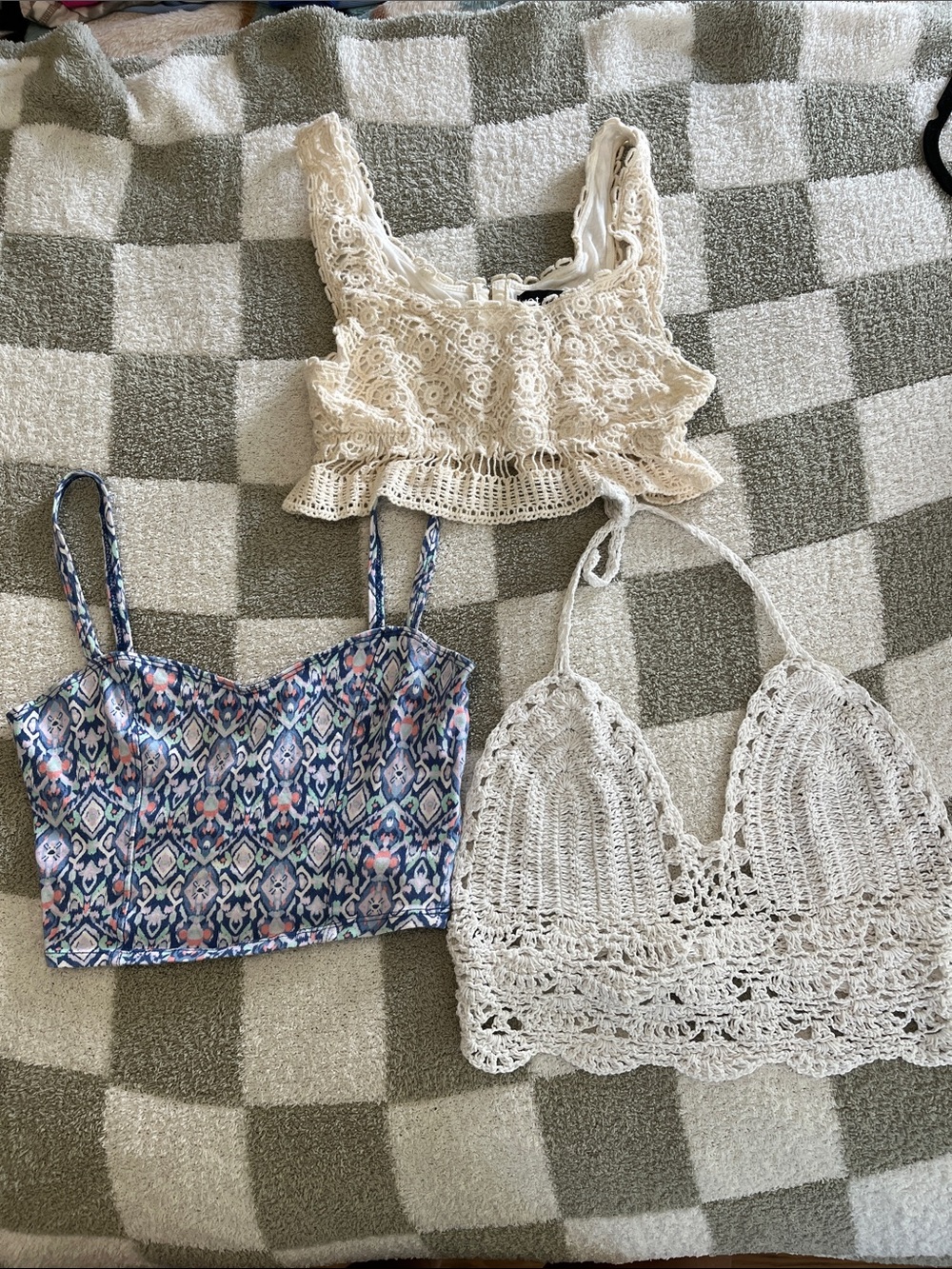 Summer beach crop top bundle - Picture 1 of 6